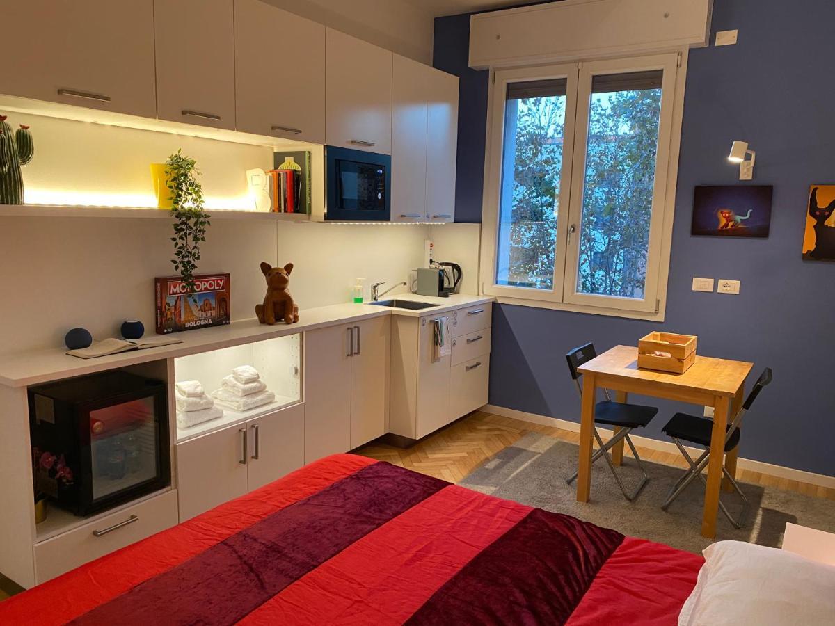 Tra Le Torri B&B - Ampia Stanza Privata In Appartamento Con Bagno Privato Accessibile Da Corridoio Bolonha Exterior foto
